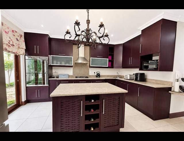 4 BEDROOM PROPERTY TO RENT IN SANDOWN
